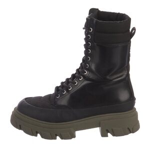 Black Lace-Up Women's Boots